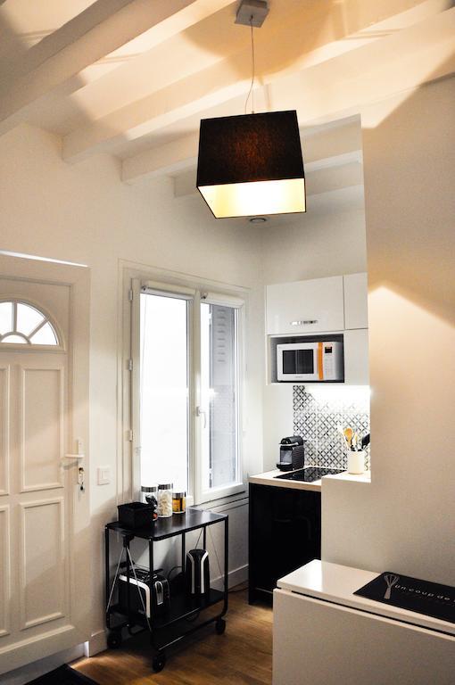 شقة Duplex De Charme Au Coeur De Montmartre باريس الغرفة الصورة
