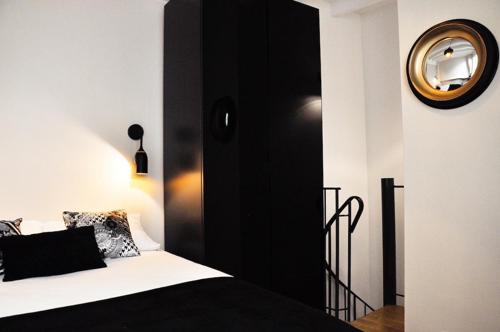 شقة Duplex De Charme Au Coeur De Montmartre باريس الغرفة الصورة