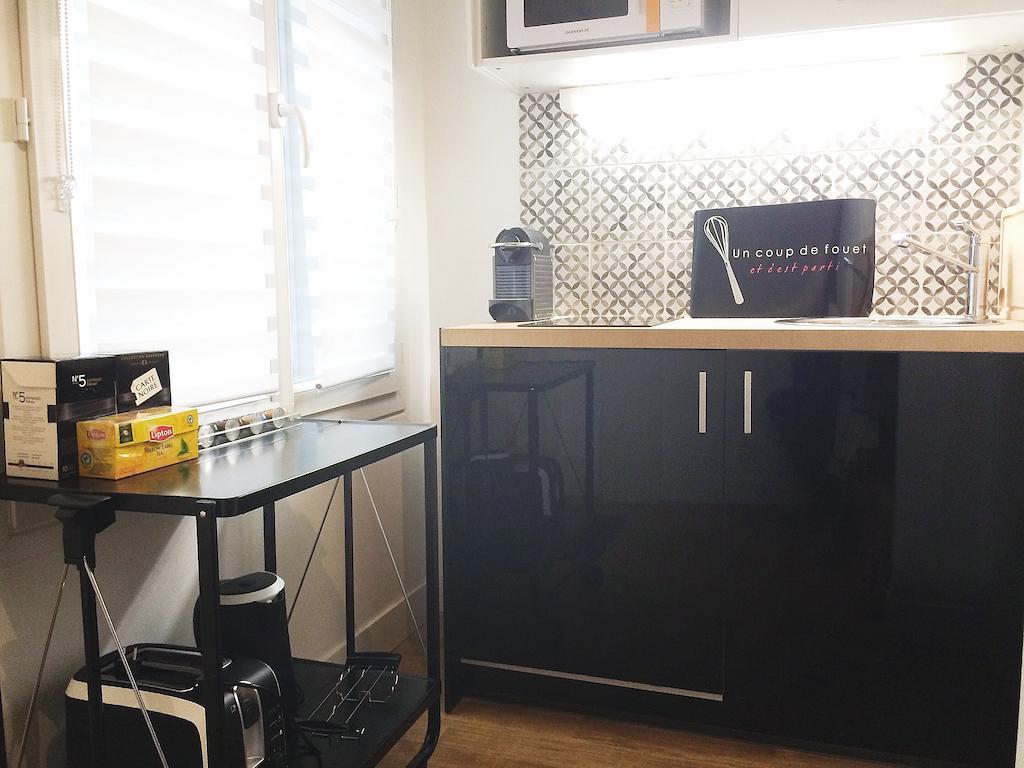 شقة Duplex De Charme Au Coeur De Montmartre باريس الغرفة الصورة