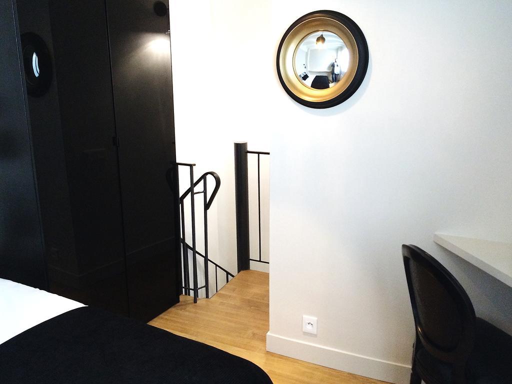 شقة Duplex De Charme Au Coeur De Montmartre باريس الغرفة الصورة